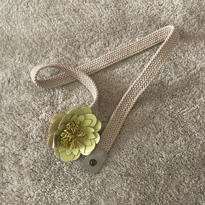 Ann Taylor LOFT Flower Woven Belt Green Stretch 8 10 Medium
